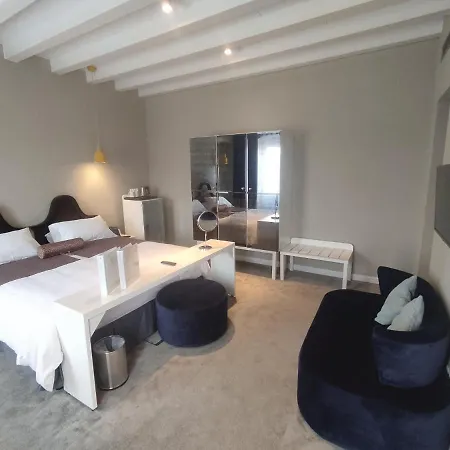 Hotel Xii Century Heritage 4*