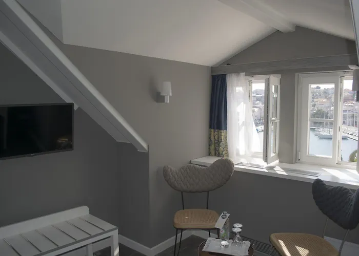 十二世纪遗产酒店 酒店 特罗吉尔