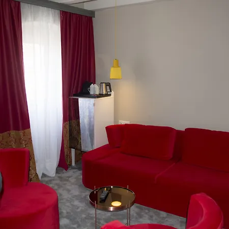 Xii Century Heritage Hotel 4*