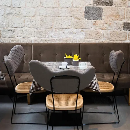 Hotell Xii Century Heritage 4*