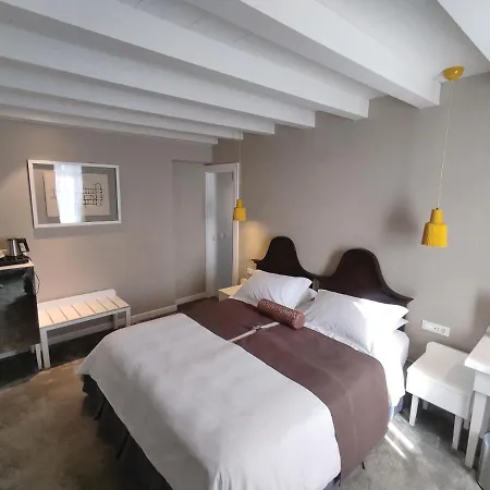 호텔 Xii Century Heritage 트로기르