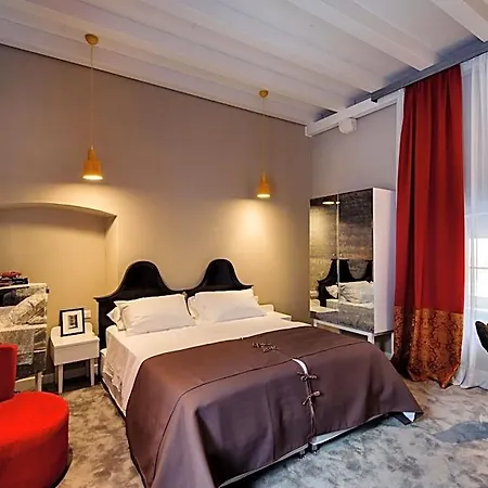 Hotell Xii Century Heritage