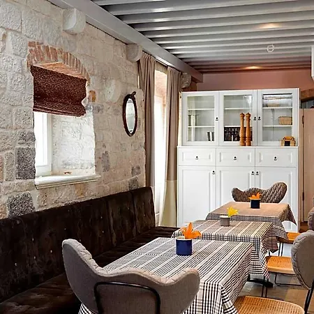 Hotel Xii Century Heritage