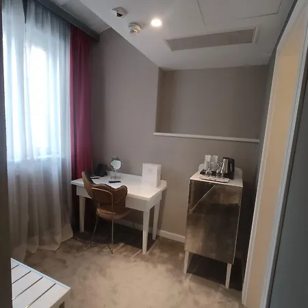 Hotel Xii Century Heritage 4*