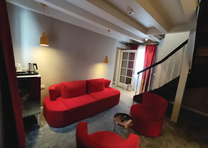 Xii Century Heritage Hotel 4*