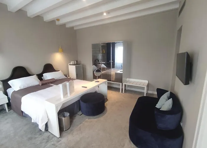 Hotel Xii Century Heritage 4*