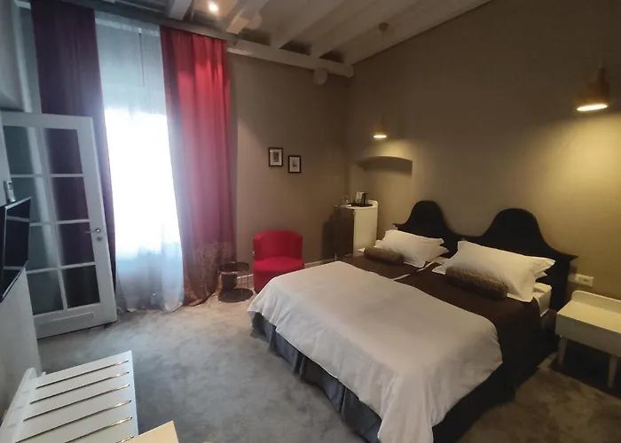 Xii Century Heritage Hotel