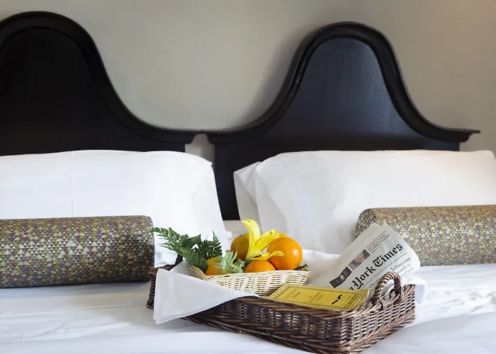 Xii Century Heritage Hotel 4*