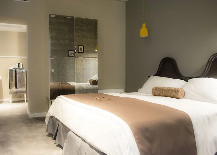 Hotel Xii Century Heritage 4*