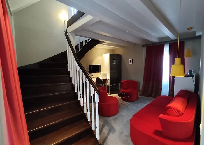 Xii Century Heritage Hotel